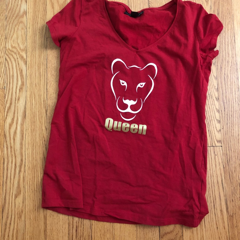 🚨Disney Lion King Nala “Queen” EUC sz S 🚨3/17🚨